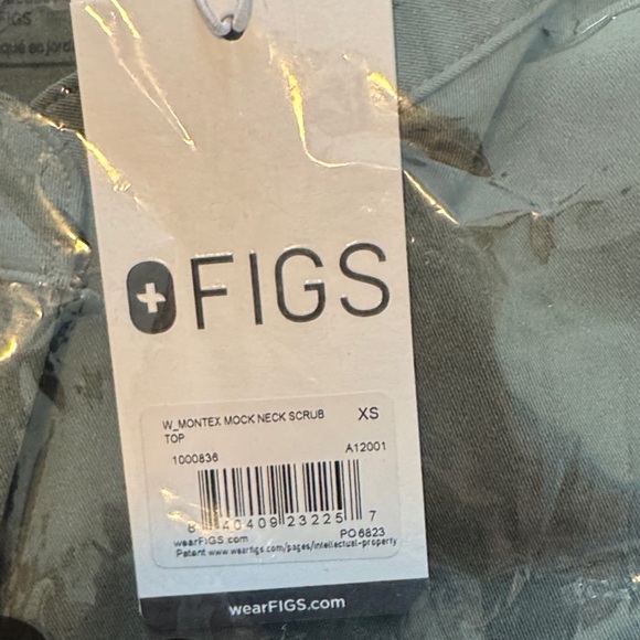 Brand new Figs dark Green Scrub Set - Picture 2 of 3